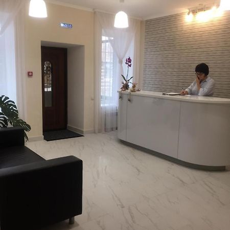 Scandi Hotel Makinsk Exteriör bild